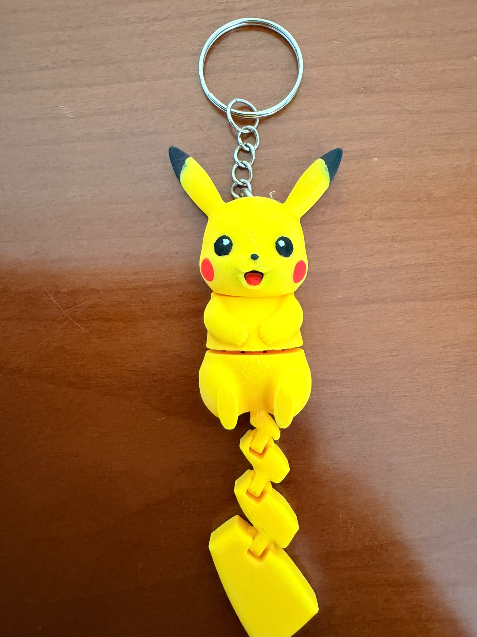 Porta-Chaves Articulado Pikachu | Acessório Pokémon