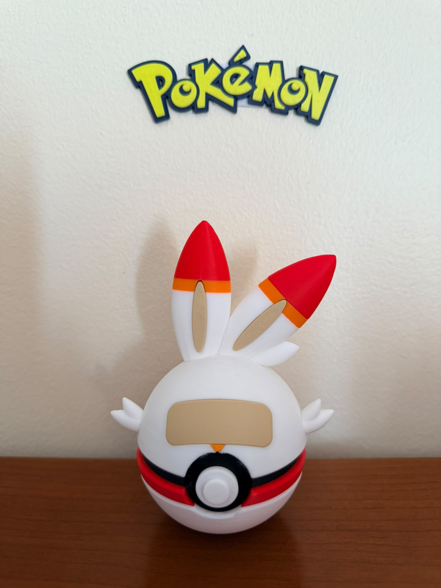Pokébola Personalizada Inspirada no Scorbunny Nº 0813 | Peça Decorativa