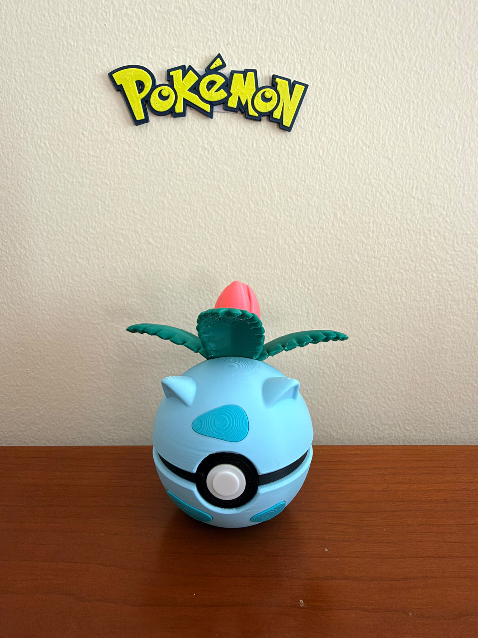 Pokébola Personalizada Inspirada no Ivysaur Nº 0002 | Peça Decorativa