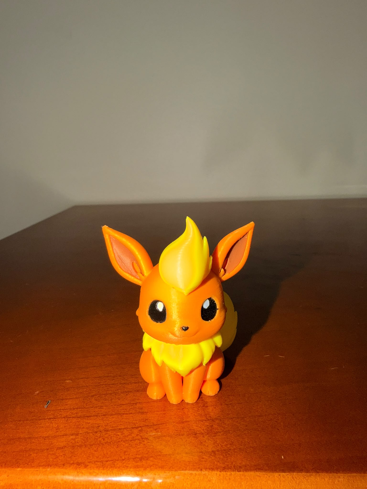 Miniatura Pokémon – Flareon | Figura Colecionável